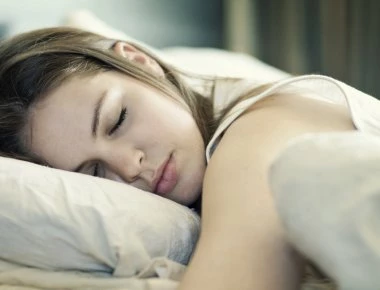 Κοιμάσαι πάνω από 8 ώρες; - Δες τι μπορεί να σου συμβεί